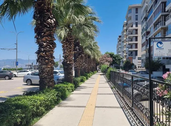 House * 伊兹密尔