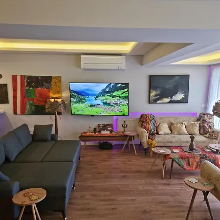 House Apartment *